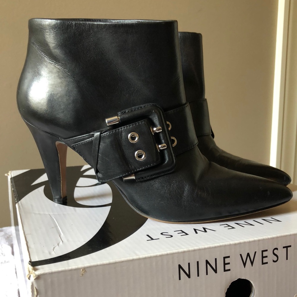 Nine West Leather Bootie
